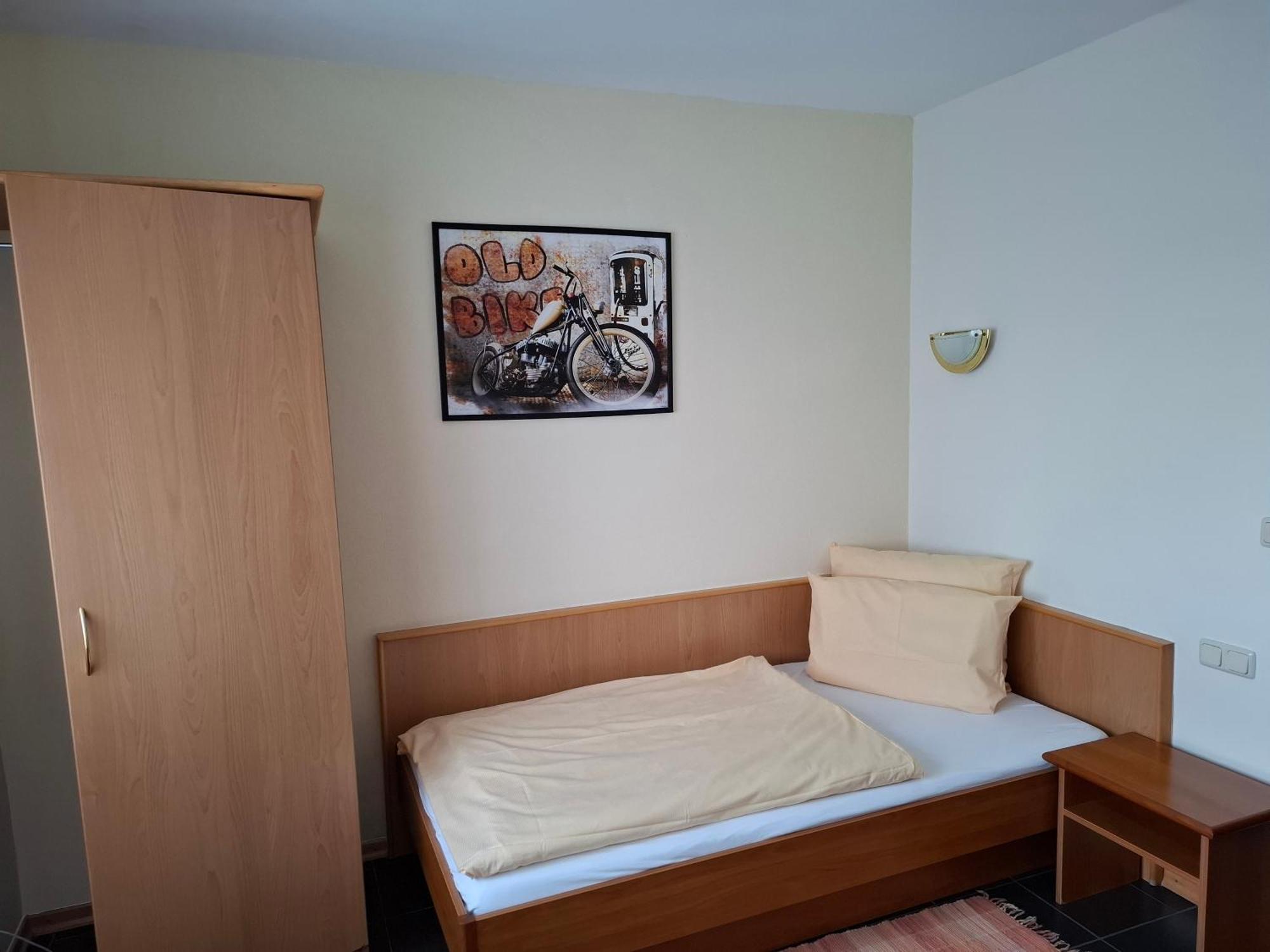 Hotel Lindenhof Rödermark Dış mekan fotoğraf